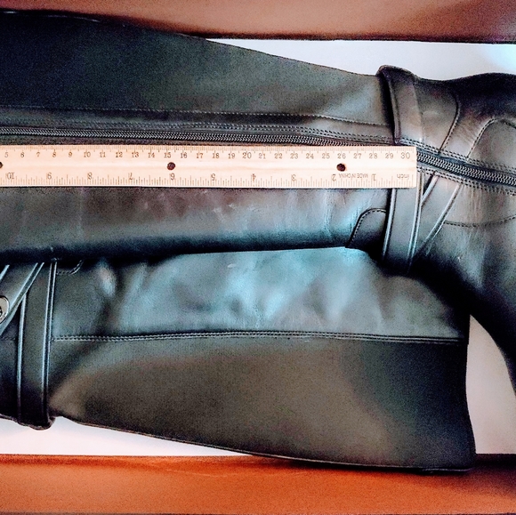 Spectacular !! New w box Coach boots size 10 M - Picture 7 of 8